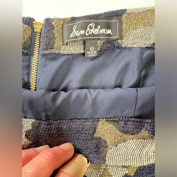 SAM EDELMAN Navy and gold floral jacquard mini skirt size 10. - Picture 7 of 11